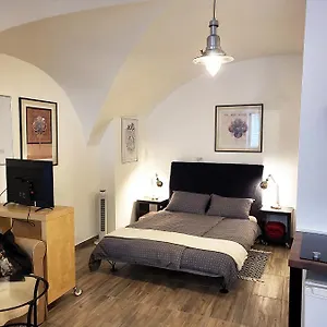 studio-ian.hotels-in-ljubljana.com/